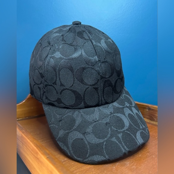 Vintage Coach Signature C Black Jacquard Baseball Style Hat - Picture 1 of 7